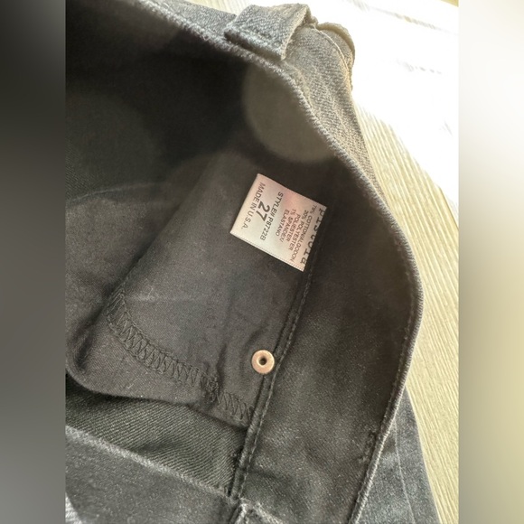 Pistola Keaton High Rise Slim Straight Distressed Black Jeans - Picture 4 of 5